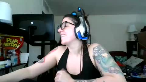 Snapshot of missmonatoyou chatting on 02-26-26, 01:43 MissMona online show from 02-26-26, 01:43