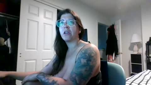 Snapshot of missmonatoyou chatting on 06-24-26, 10:03 MissMona online show from 06-24-26, 10:03