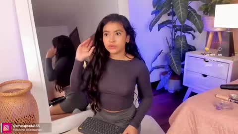 Snapshot of missprada chatting on 09-27-25, 11:48 Emma Prada online show from 09-27-25, 11:48