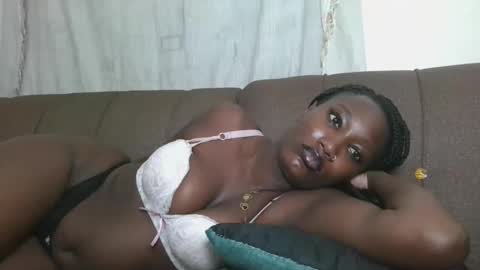 pretty gal online show from 10-20-25, 09:37