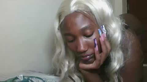 Snapshot of missprettygal chatting on 05-21-26, 01:01 pretty gal online show from 05-21-26, 01:01