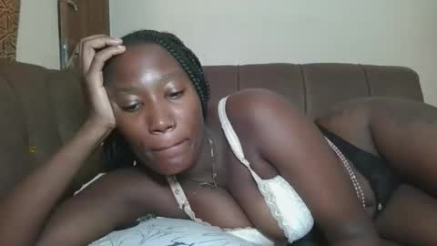 Snapshot of missprettygal chatting on 06-09-26, 08:48 pretty gal online show from 06-09-26, 08:48