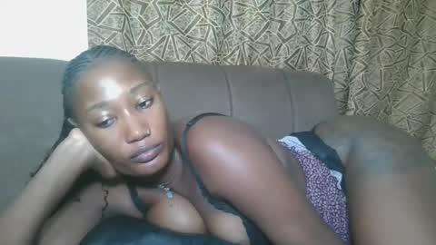 Snapshot of missprettygal chatting on 07-28-26, 07:39 pretty gal online show from 07-28-26, 07:39