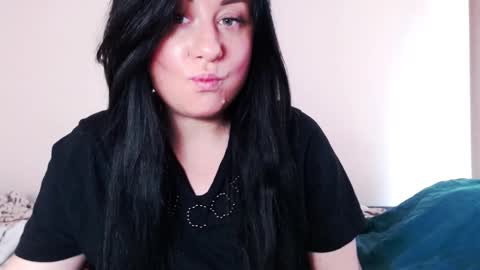 Snapshot of missqueen1416 chatting on 10-31-25, 08:59 Missqueen1416 online show from 10-31-25, 08:59