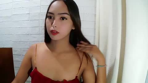 missrianmwua online show from 06-17-26, 05:10