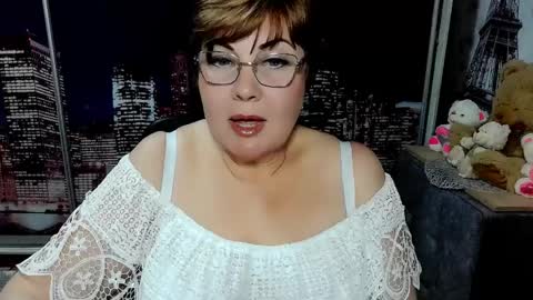 Snapshot of missritabella chatting on 04-01-26, 05:21 Rita online show from 04-01-26, 05:21
