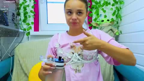 . online show from 09-22-25, 06:15