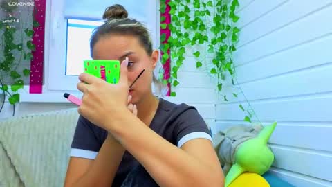 . online show from 09-24-25, 05:55