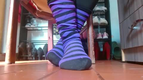 TELL ME MISS online show from 01-10-25, 01:31