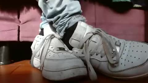 TELL ME MISS online show from 02-06-25, 01:32