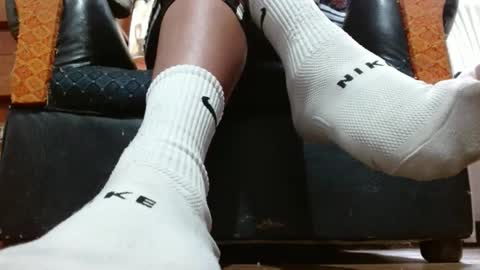 Snapshot of misssam28 chatting on 09-30-25, 02:11 TELL ME MISS online show from 09-30-25, 02:11