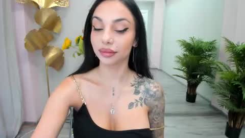 Sienna online show from 06-14-26, 05:42