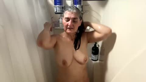 Miss Spooky Silverstacker online show from 09-19-25, 11:00