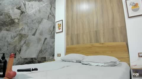 misssyoan online show from 03-10-25, 03:12