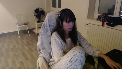 missthon online show from 01-03-25, 12:22