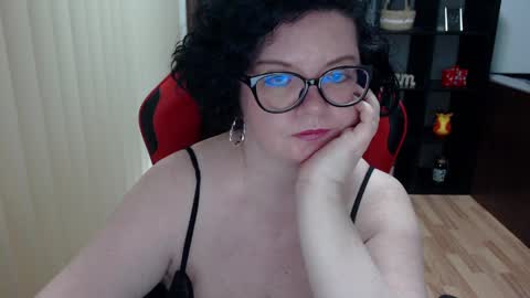 Snapshot of misstruble chatting on 02-10-25, 01:22 MissTruble online show from 02-10-25, 01:22