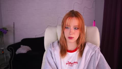 Snapshot of missvelora chatting on 10-23-25, 08:02 MissVelora online show from 10-23-25, 08:02