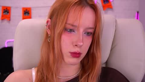 Snapshot of missvelora chatting on 10-29-25, 08:54 MissVelora online show from 10-29-25, 08:54