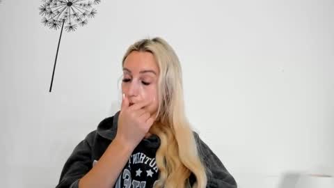 Missy matrix online show from 12-15-25, 10:30