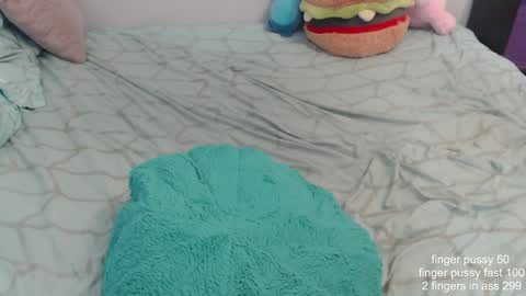 Snapshot of missyinpinkk chatting on 01-20-25, 04:32 Missy online show from 01-20-25, 04:32