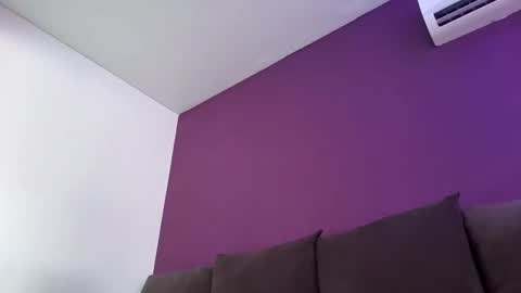 Kim online show from 09-12-25, 07:19