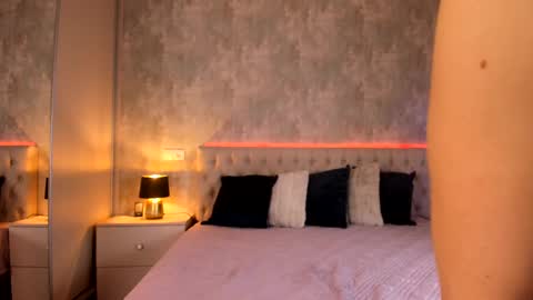 Snapshot of missyrai chatting on 02-21-25, 01:11 Raisa online show from 02-21-25, 01:11