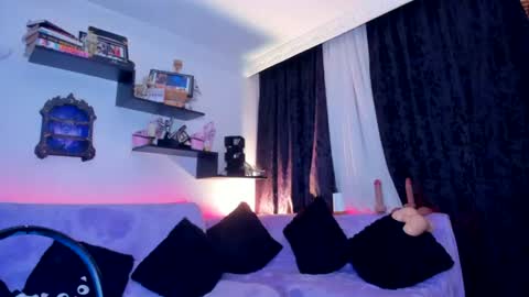 missyuliaslut online show from 07-12-26, 07:43