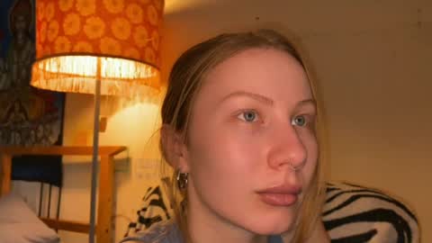 Snapshot of misszlataa chatting on 03-05-25, 12:55 Zlata online show from 03-05-25, 12:55