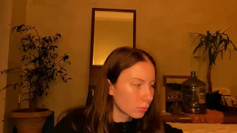 Snapshot of misszlataa chatting on 09-22-25, 06:32 Zlata online show from 09-22-25, 06:32