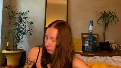 Snapshot of misszlataa chatting on 09-24-25, 10:29 Zlata online show from 09-24-25, 10:29