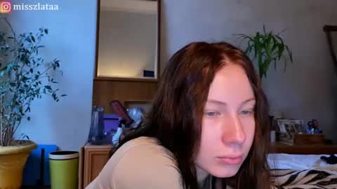 Snapshot of misszlataa chatting on 11-05-25, 09:42 Zlata online show from 11-05-25, 09:42