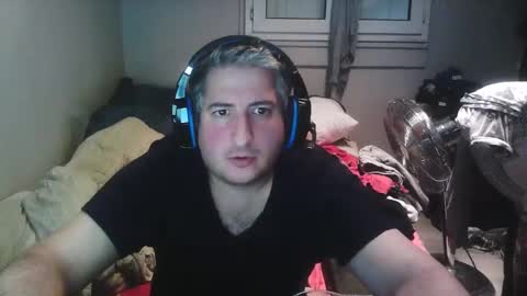 Snapshot of misterbelled chatting on 09-15-25, 05:02 misterbelled online show from 09-15-25, 05:02