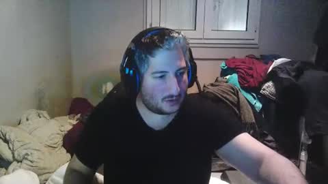 Snapshot of misterbelled chatting on 11-30-25, 02:54 misterbelled online show from 11-30-25, 02:54