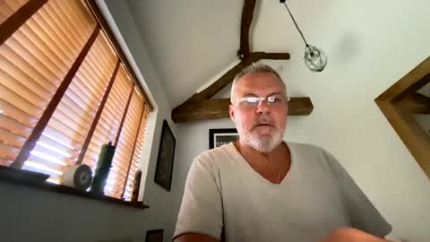 Snapshot of misterblivs chatting on 07-09-26, 07:01 Misterblivs online show from 07-09-26, 07:01