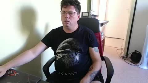 Snapshot of mistercoeur1 chatting on 10-07-25, 02:36 mistercoeur online show from 10-07-25, 02:36