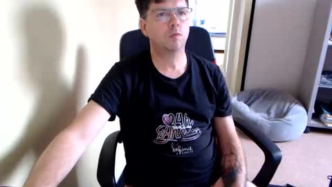 Snapshot of mistercoeur1 chatting on 06-09-26, 03:12 mistercoeur online show from 06-09-26, 03:12