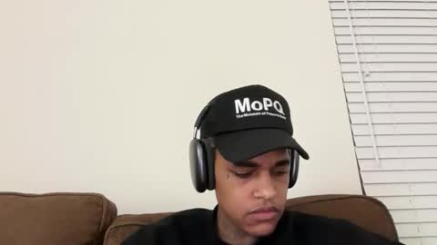 Snapshot of mistergrey93 chatting on 01-15-25, 03:00 mistergrey93 online show from 01-15-25, 03:00