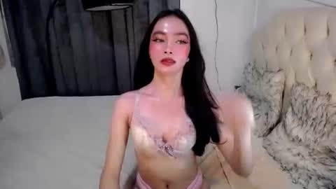 CRISHA  online show from 04-18-26, 04:55