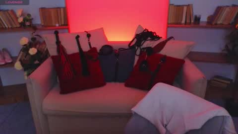 Snapshot of mistress__marcelline chatting on 11-08-25, 09:42 Marcelline online show from 11-08-25, 09:42