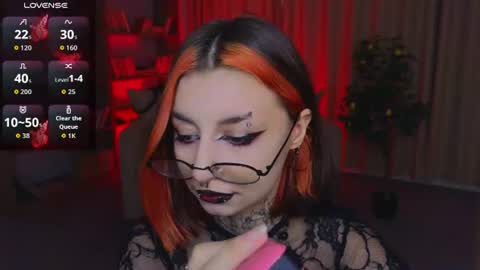 Snapshot of mistress__marcelline chatting on 06-19-26, 02:16 Marcelline online show from 06-19-26, 02:16