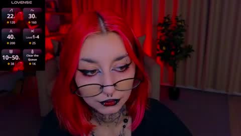 Snapshot of mistress__marcelline chatting on 07-14-26, 01:41 Marcelline online show from 07-14-26, 01:41
