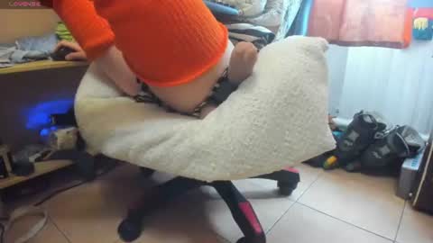 Snapshot of mistress_adel chatting on 07-06-26, 03:03 mistress_adel online show from 07-06-26, 03:03