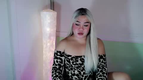 Snapshot of mistress_marta69 chatting on 12-04-25, 11:13 mistress_marta69 online show from 12-04-25, 11:13