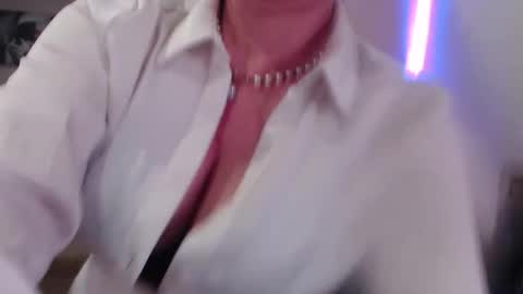 mistress_milfa online show from 01-10-26, 05:37