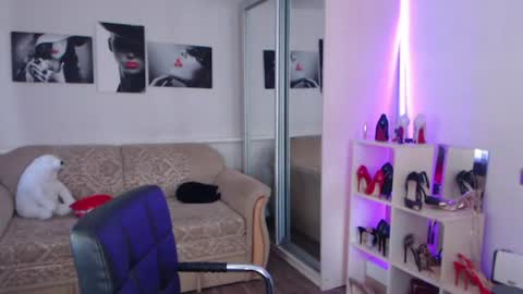 mistress_milfa online show from 06-24-26, 11:42