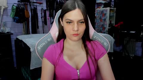 Snapshot of mistress_priest chatting on 01-18-25, 08:51 Dirty Priest and Ivi online show from 01-18-25, 08:51