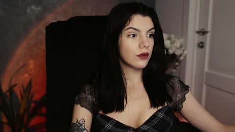 Miss Rochelle online show from 02-02-25, 05:26