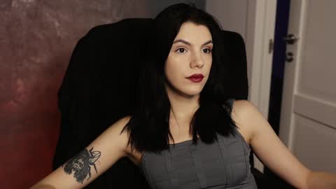 Miss Rochelle online show from 02-06-25, 05:51