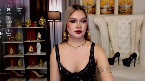 Snapshot of mistressathenna chatting on 06-05-26, 05:25 mistressathenna online show from 06-05-26, 05:25