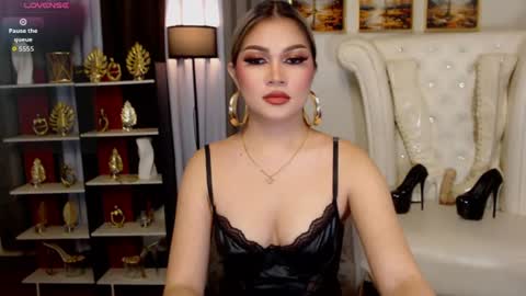 Snapshot of mistressathenna chatting on 06-11-26, 03:37 mistressathenna online show from 06-11-26, 03:37